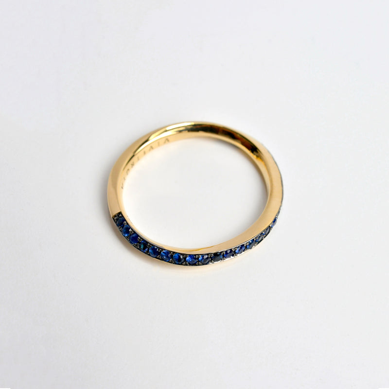 Giro Sapphire ring
